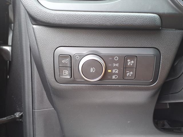 Photo of 2020 Agate Black Metallic Ford Escape