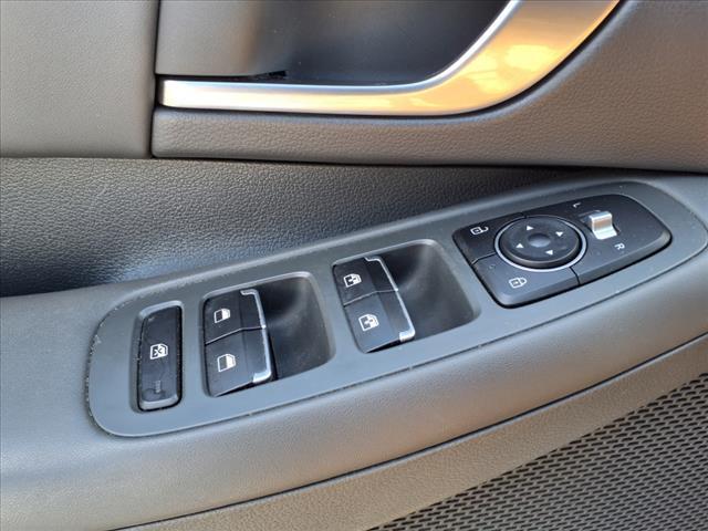 Photo of 2021 Quartz White Hyundai SONATA