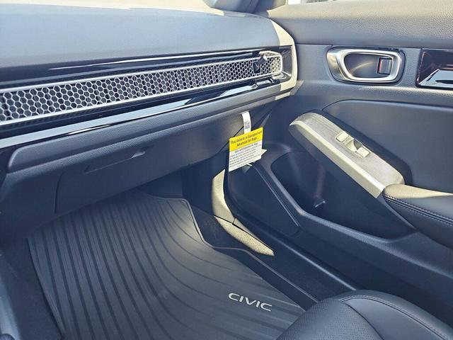 Photo of 2025 Platinum White Pearl Honda Civic Hybrid