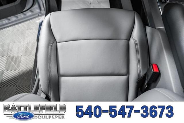 Photo of 2025 White Metallic Ford F-150 Lightning