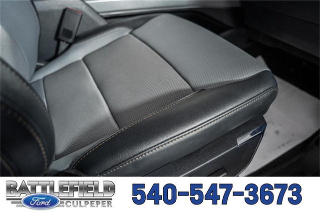Photo of 2022 Black Metallic Ford F-150 Lightning