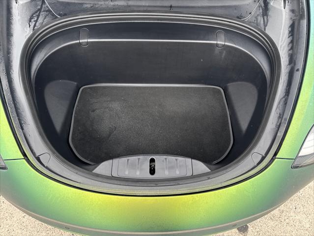 Photo of 2018 Pearl White Multi-Coat Tesla Model 3