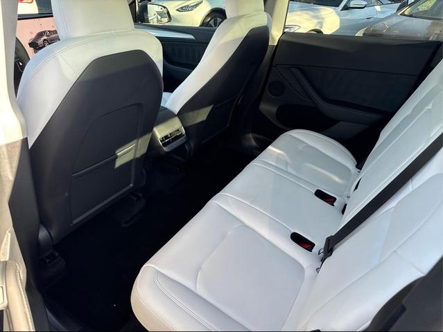 Photo of 2023 Midnight Silver Metallic Tesla Model Y