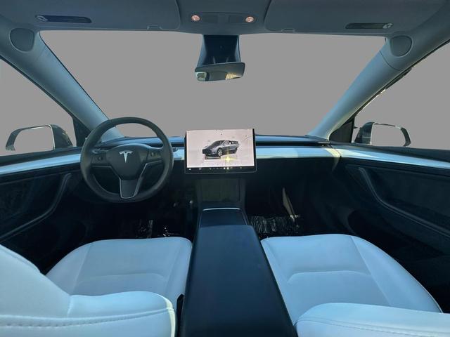 Photo of 2023 Midnight Silver Metallic Tesla Model Y
