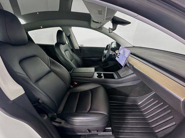 Photo of 2021 Pearl White Multi-Coat Tesla Model Y