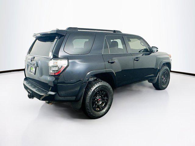 Photo of 2021 Midnight Black Metallic Toyota 4Runner