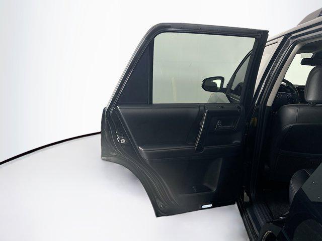 Photo of 2021 Midnight Black Metallic Toyota 4Runner