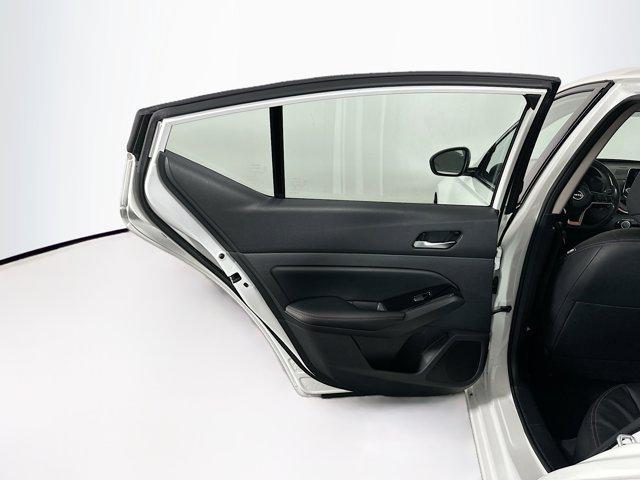 Photo of 2024 Glacier White Nissan Altima