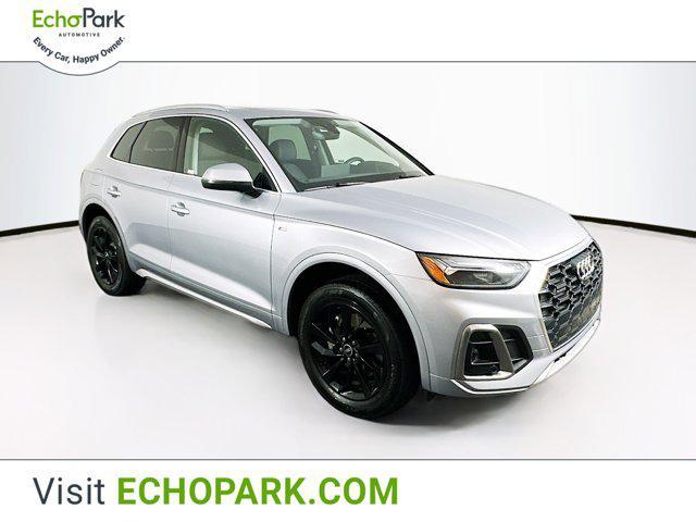 Photo of 2023 Florett Silver Metallic Audi Q5