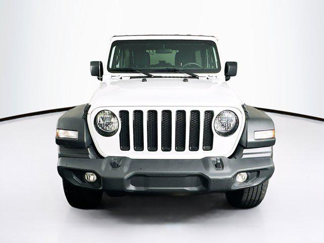 Photo of 2023 Bright White Clearcoat Jeep Wrangler