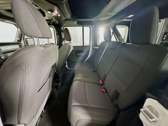 Photo of 2023 Bright White Clearcoat Jeep Wrangler