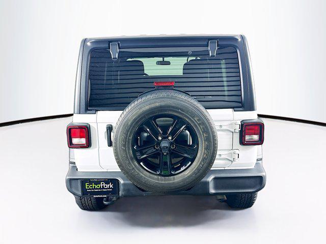 Photo of 2023 Bright White Clearcoat Jeep Wrangler
