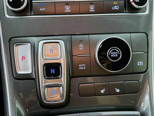 Photo of 2022 Quartz White Hyundai SANTA FE