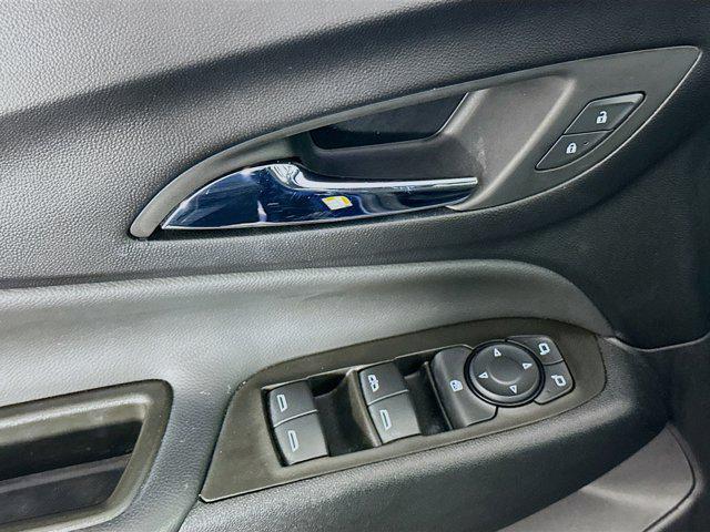 Photo of 2023 Blue Glow Metallic Chevrolet Equinox