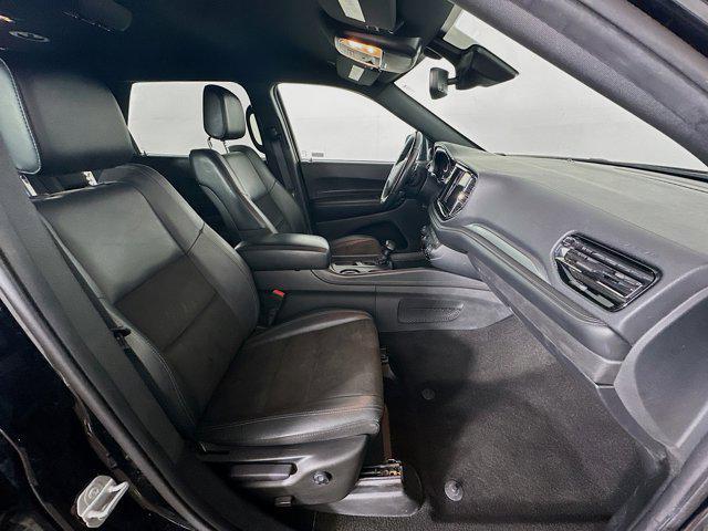 Photo of 2022 DB Black Clearcoat Dodge Durango