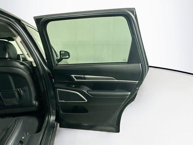 Photo of 2022 Gravity Grey Kia Telluride