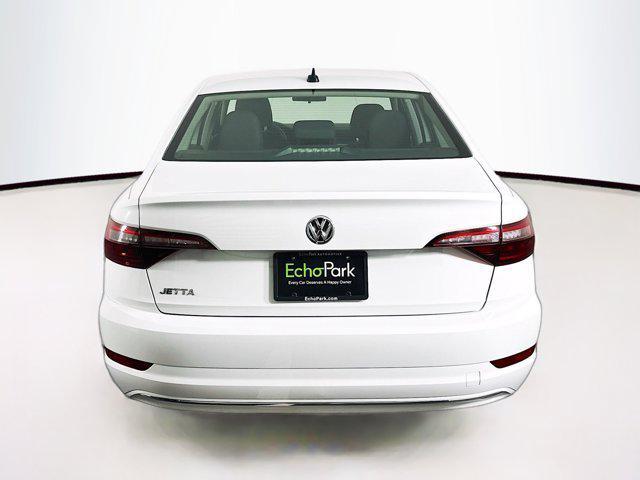 Photo of 2020 Pure White Volkswagen Jetta
