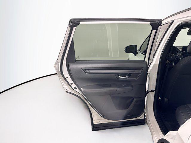 Photo of 2025 Platinum White Pearl Honda CR-V Hybrid