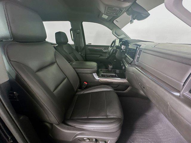 Photo of 2023 Black Chevrolet Silverado 1500