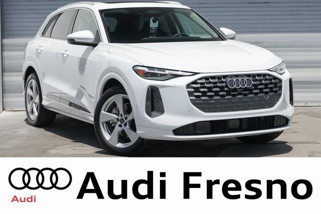 Photo of 2025 Glacier White Metallic Audi Q5