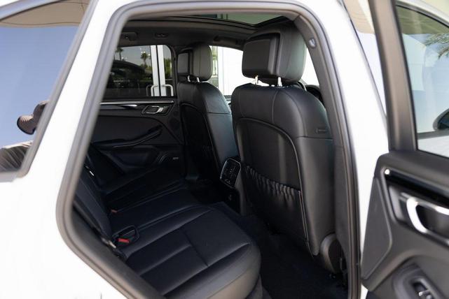 Photo of 2023 White Porsche Macan