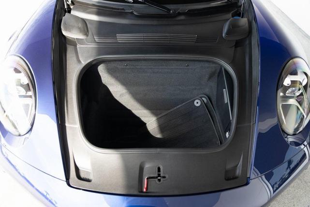 Photo of 2024 Gentian Blue Metallic Porsche 911