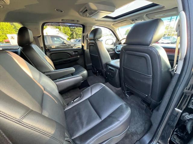Photo of 2013 Black Chevrolet Suburban