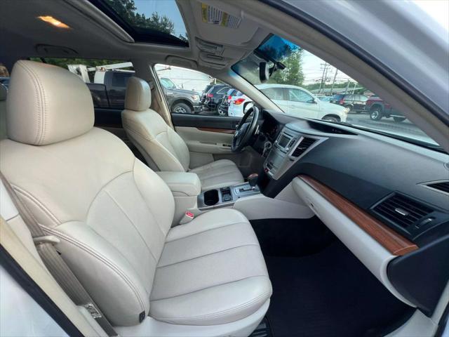 Photo of 2014 Satin White Pearl Subaru Outback