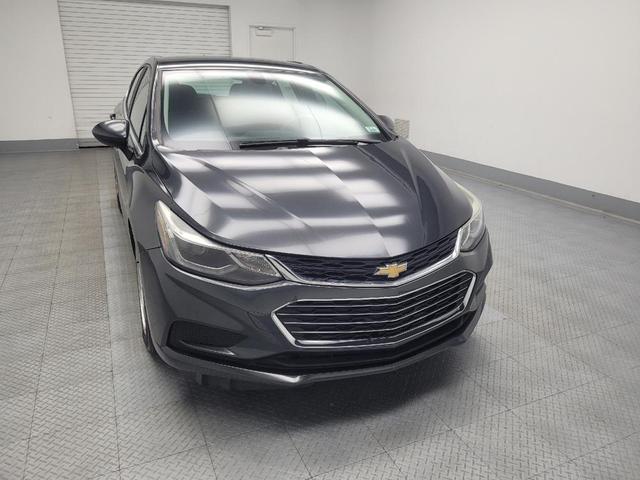 Photo of 2018 Gray Chevrolet Cruze