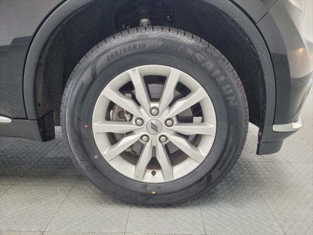 Photo of 2019 DB Black Clearcoat Dodge Durango