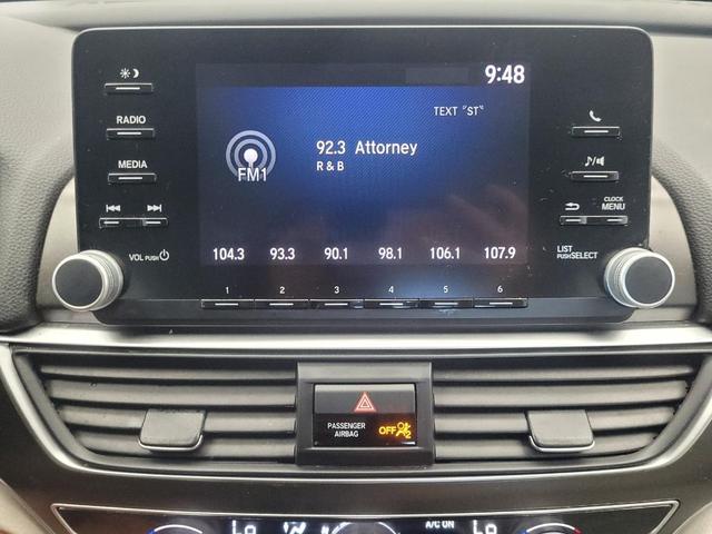 Photo of 2018 Platinum White Pearl Honda Accord