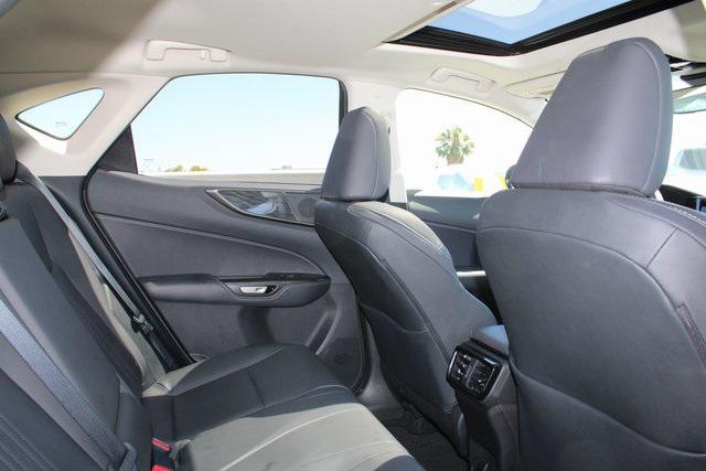 Photo of 2025 Atomic Silver Lexus NX 350h