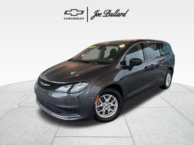 2023 Chrysler Voyager