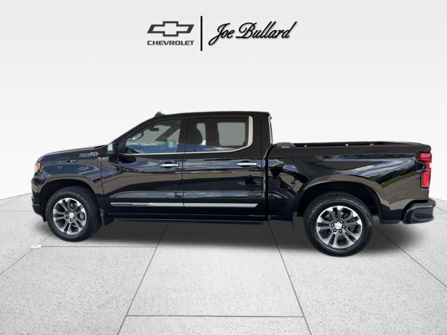 Photo of 2022 Black Chevrolet Silverado 1500