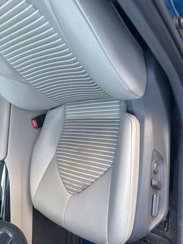 Photo of 2018 Blue Streak Metallic Toyota Camry