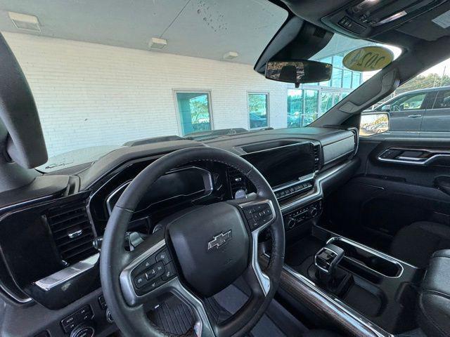 Photo of 2024 Summit White Chevrolet Silverado 1500