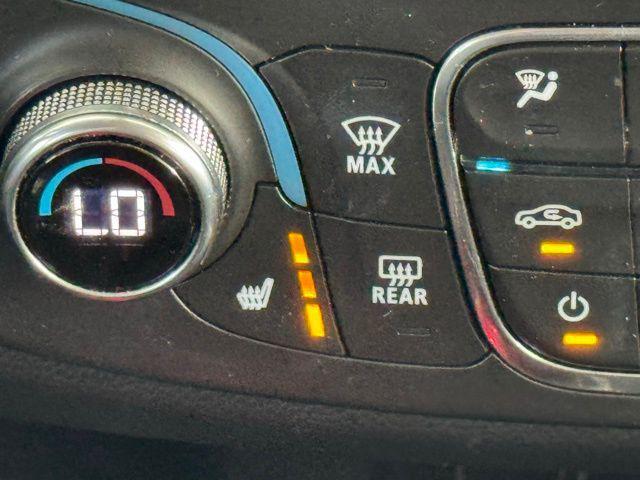 Photo of 2020 Silver Ice Metallic Chevrolet Traverse