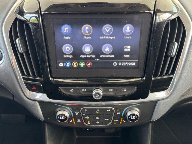 Photo of 2020 Silver Ice Metallic Chevrolet Traverse