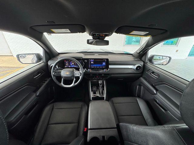 Photo of 2024 Black Chevrolet Colorado