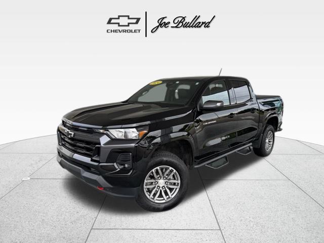 Photo of 2024 Black Chevrolet Colorado