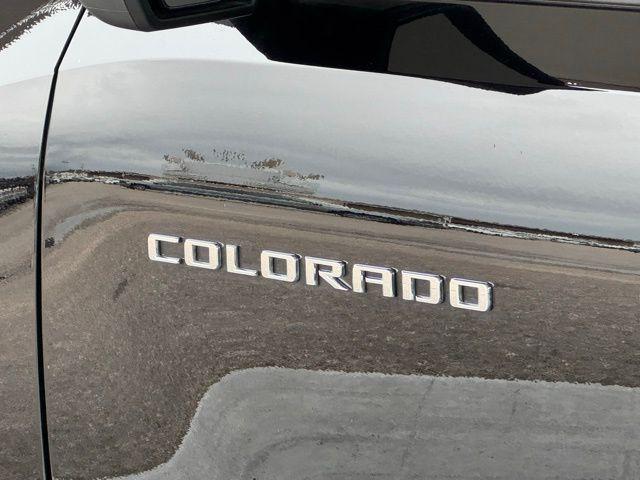 Photo of 2024 Black Chevrolet Colorado