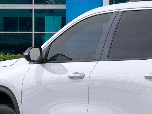 Photo of 2025 White Chevrolet Traverse