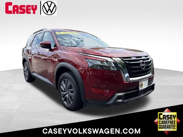 Photo of 2024 Scarlet Ember Nissan Pathfinder
