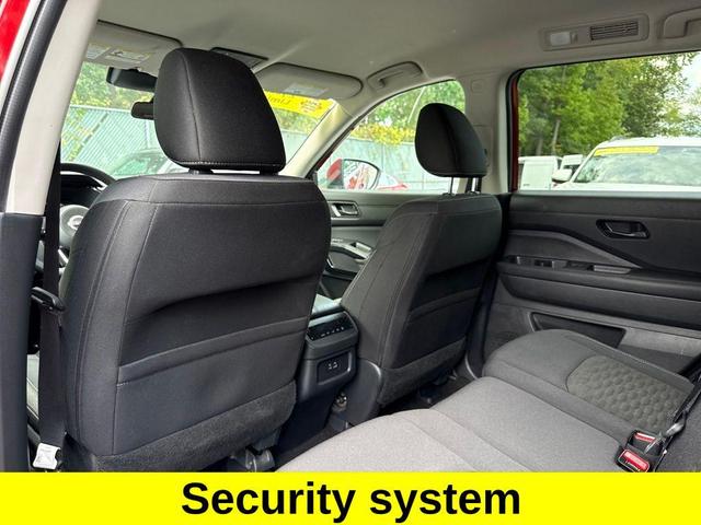 Photo of 2024 Scarlet Ember Nissan Pathfinder
