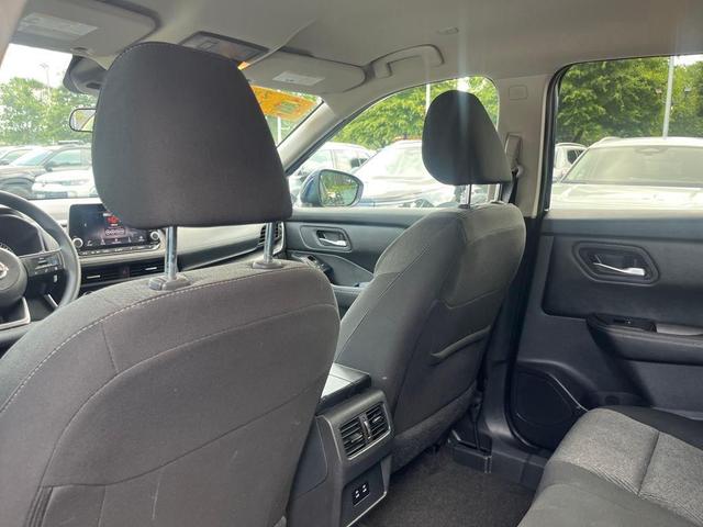 Photo of 2024 Deep Ocean Blue Nissan Rogue