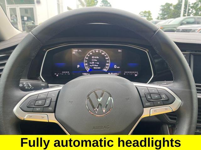 Photo of 2024 Opal White Pearl Effect Volkswagen Jetta