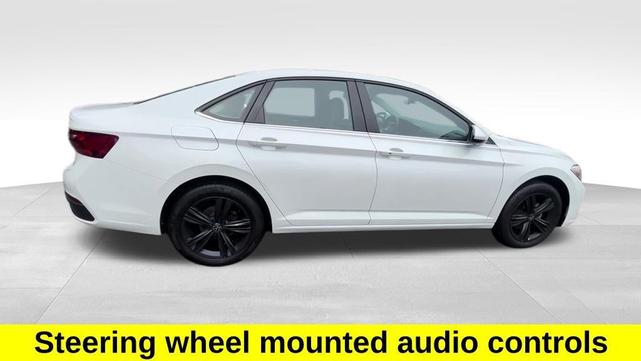 Photo of 2024 Opal White Pearl Effect Volkswagen Jetta