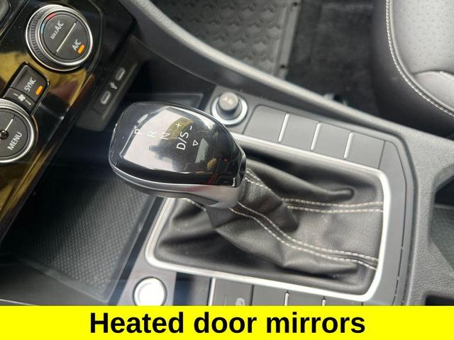 Photo of 2024 Opal White Pearl Effect Volkswagen Jetta
