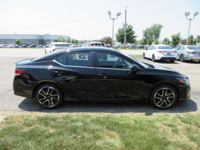 Photo of 2024 Black Nissan Sentra
