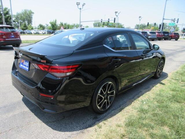 Photo of 2024 Black Nissan Sentra